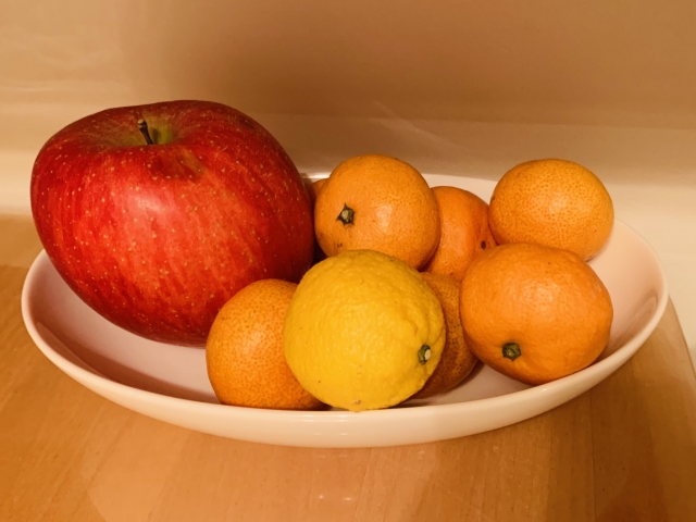 三鷹駅近くのレミントン歯科のコラム画像フルーツ